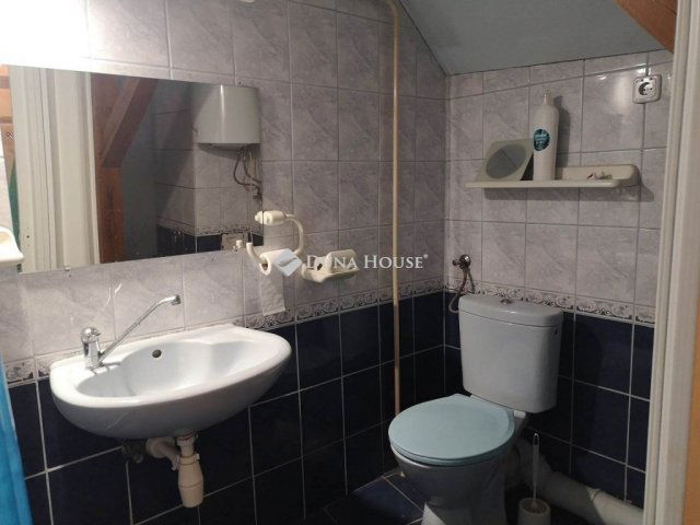 Eladó téglalakás, Szegeden 75.9 M Ft, 5 szobás