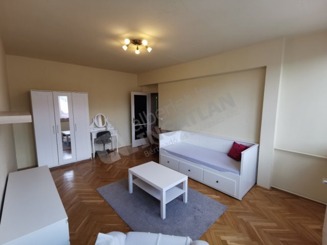 Kiadó téglalakás, albérlet, XII. kerületben, Galgóczy utcában