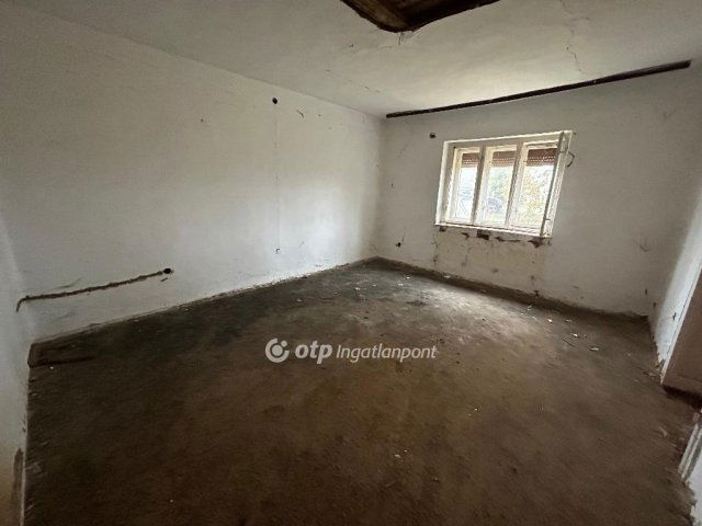 Eladó családi ház, Berekböszörményen 6.4 M Ft, 3+1 szobás