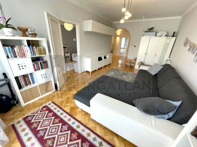 Eladó téglalakás, Szegeden 74.9 M Ft, 3 szobás