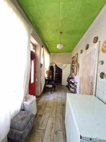 Eladó családi ház, Törtelen 20 M Ft, 3 szobás