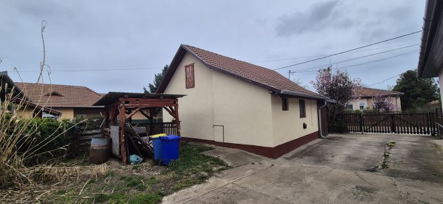 Eladó családi ház, Debrecenben 49.9 M Ft, 2 szobás