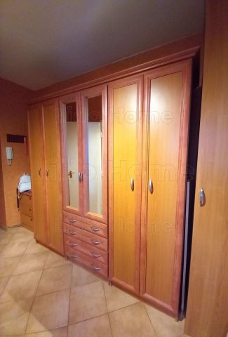 Eladó panellakás, Székesfehérvárott 50 M Ft, 2 szobás