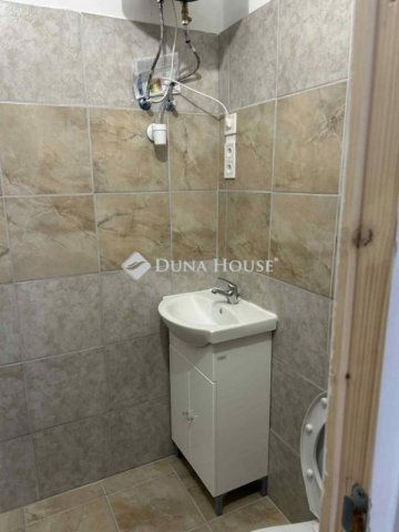 Eladó téglalakás, Budapesten, X. kerületben 48 M Ft, 2 szobás