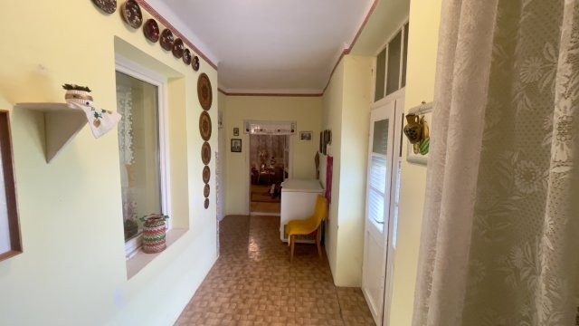 Eladó családi ház, Újszentmargitán 8.9 M Ft, 2 szobás