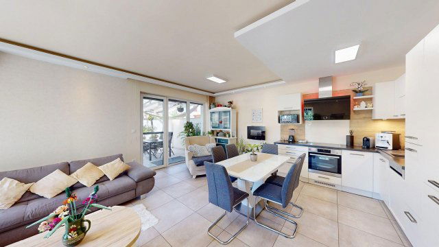 Eladó téglalakás, Szombathelyen 99.9 M Ft, 4 szobás