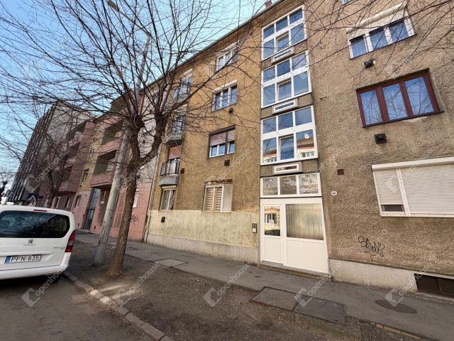 Eladó téglalakás, Szombathelyen 28.9 M Ft, 1 szobás