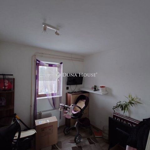 Eladó családi ház, Ócsán 71.5 M Ft, 7 szobás