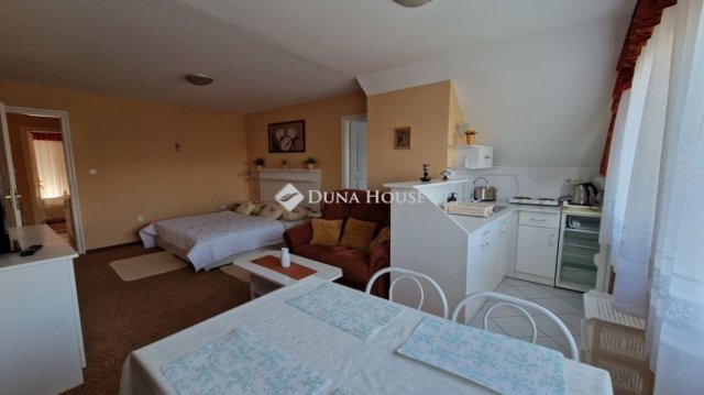 Eladó családi ház, Bükön 169 M Ft, 9+1 szobás