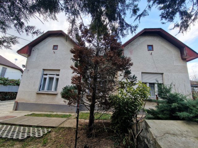 Eladó családi ház, Budapesten, XVI. kerületben, Sasvár utcában