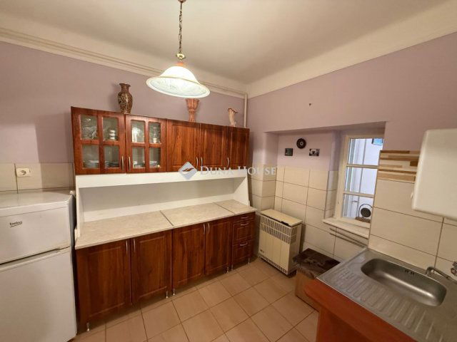 Eladó családi ház, Kecskeméten 49.9 M Ft, 3 szobás