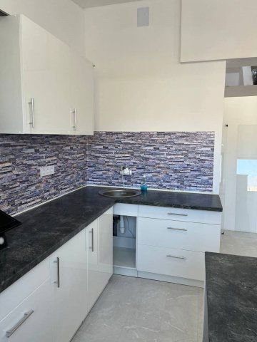 Eladó téglalakás, Pomázon 49.9 M Ft, 1 szobás