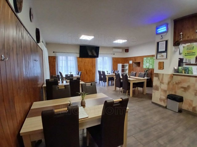 Eladó üzlethelyiség, Ászáron 80 M Ft, 2 szobás