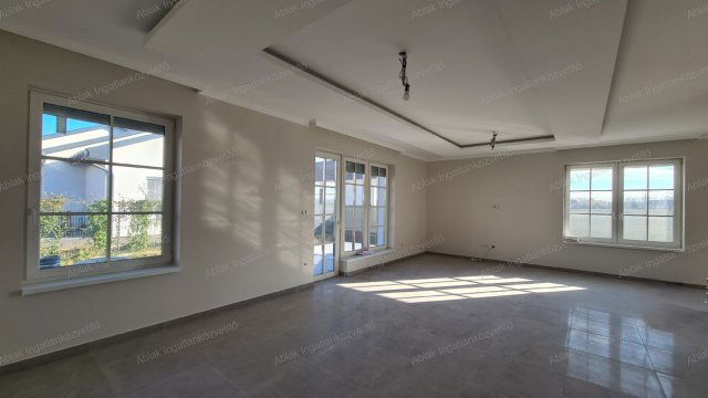 Eladó családi ház, Kecskeméten 94.9 M Ft, 4 szobás