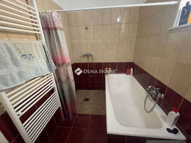 Eladó családi ház, Gyömrőn 87 M Ft, 5 szobás