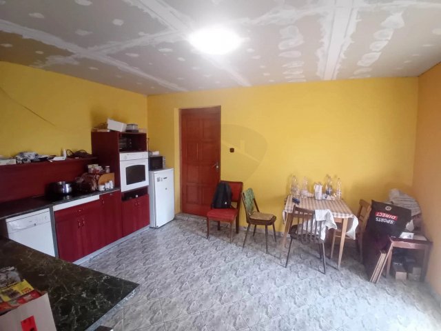 Eladó családi ház, Atkáron 27.99 M Ft, 1 szobás