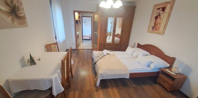 Eladó téglalakás, Gyulán 39.9 M Ft, 1 szobás