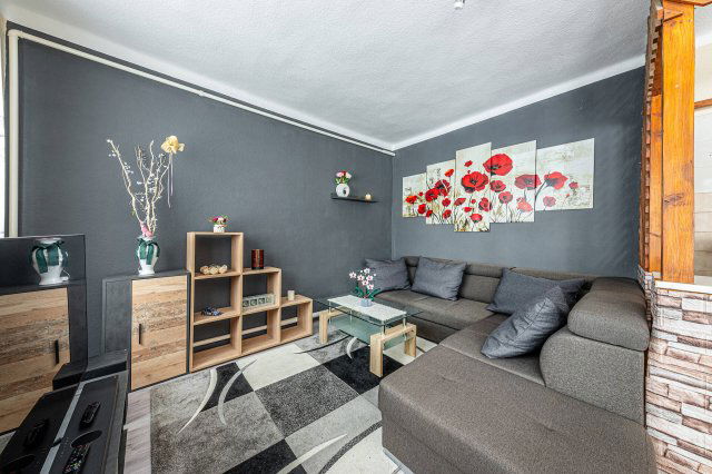 Eladó családi ház, Balatonbogláron 129 M Ft, 5 szobás