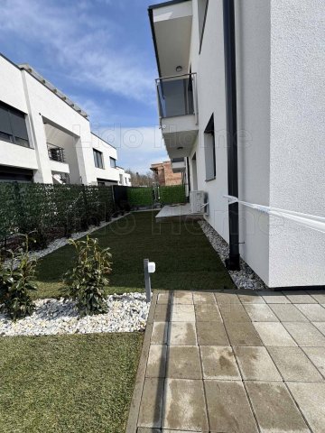 Eladó téglalakás, Siófokon 75 M Ft, 3 szobás