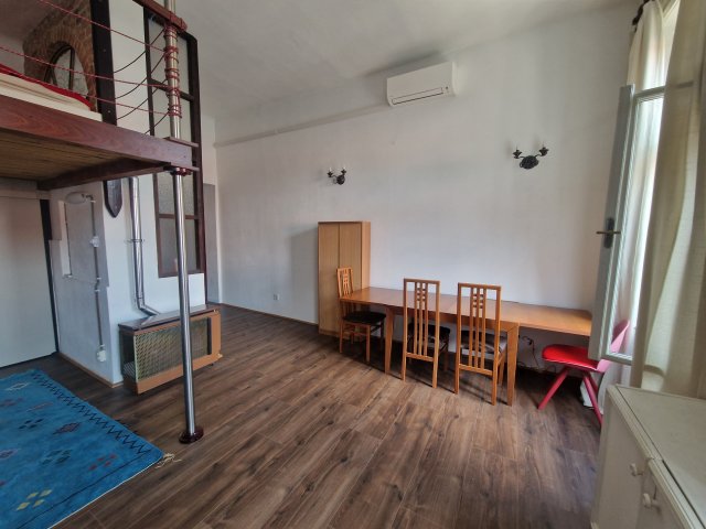Kiadó téglalakás, albérlet, Budapesten, VI. kerületben