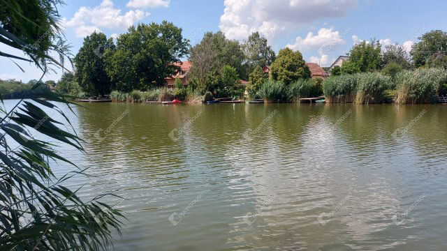 Eladó nyaraló, Gyomaendrődön 84 M Ft, 4 szobás
