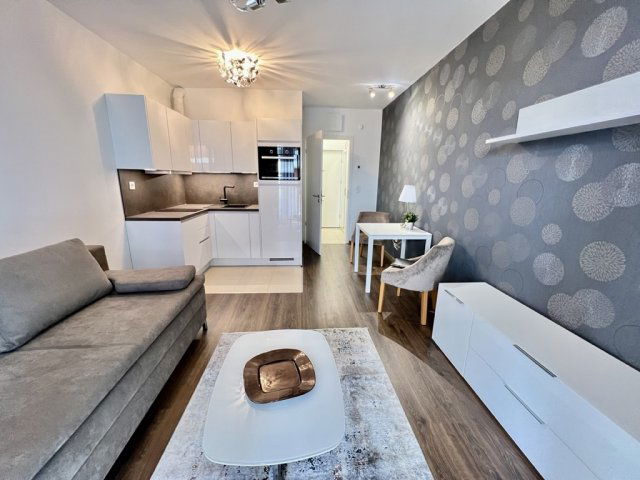 Kiadó téglalakás, albérlet, III. kerületben, Bogdáni úton