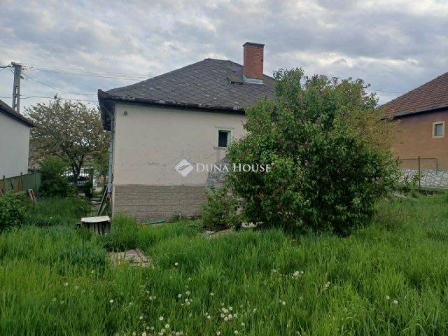 Eladó családi ház, Miskolcon 28 M Ft, 3 szobás