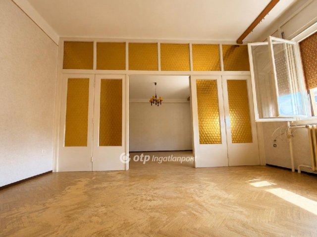 Eladó családi ház, Kiskőrösön 41.99 M Ft, 4+1 szobás