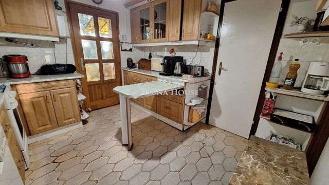 Eladó családi ház, Cecén 44.9 M Ft, 4 szobás