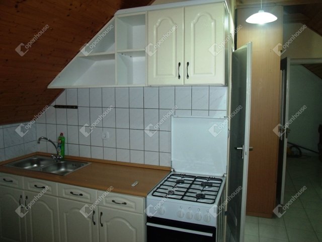 Eladó családi ház, Pacsán 74.9 M Ft, 5 szobás