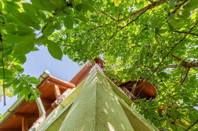 Eladó családi ház, Budapesten, XVI. kerületben 360 M Ft