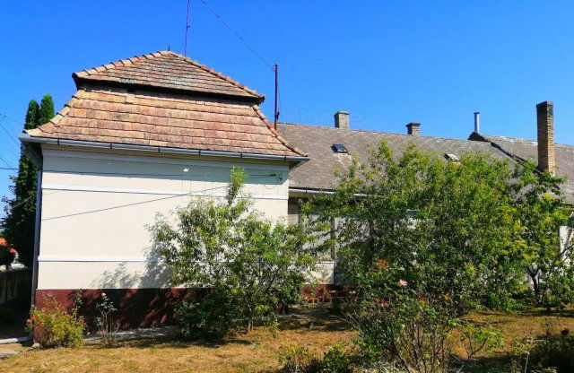 Eladó családi ház, Iregszemcsén 22.5 M Ft, 4 szobás