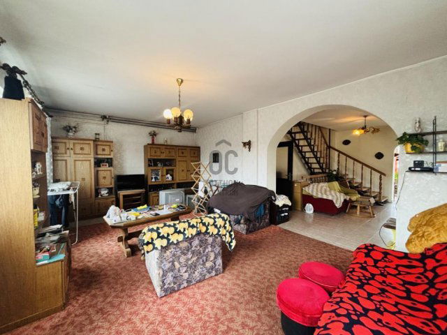 Eladó családi ház, Cegléden 69.9 M Ft, 5 szobás