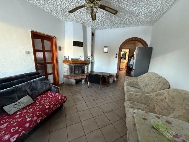 Eladó családi ház, Mogyoródon 139.9 M Ft, 7 szobás