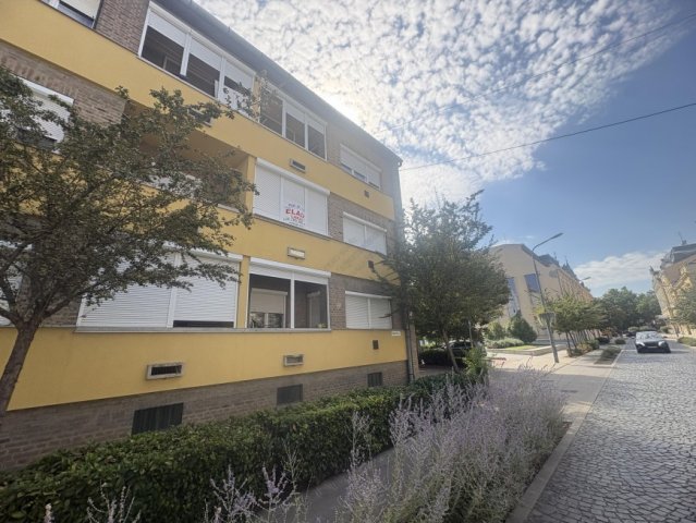 Eladó téglalakás, Hódmezővásárhelyen 46.5 M Ft, 2 szobás