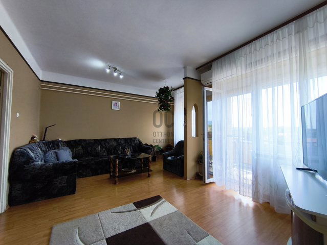 Eladó téglalakás, Gyöngyösön 39.99 M Ft, 4 szobás