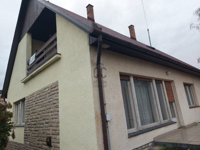 Eladó családi ház, Balatonbogláron 128.9 M Ft, 7 szobás