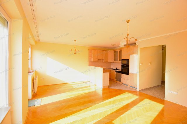 Eladó téglalakás, Győrött, Ady Endre utcában 74.99 M Ft