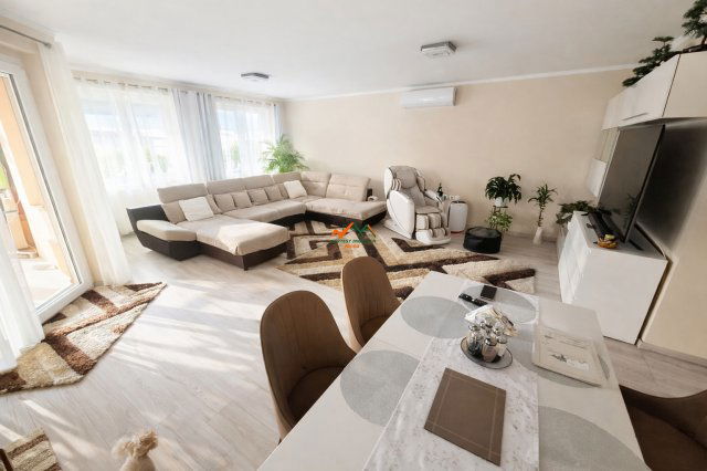 Eladó családi ház, Szigethalmon 124.9 M Ft, 4 szobás