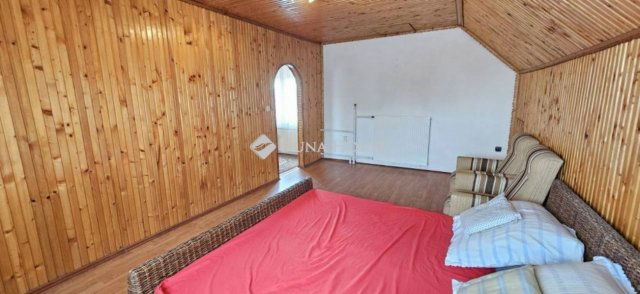 Eladó családi ház, Szentlőrinckátán 35 M Ft, 3 szobás