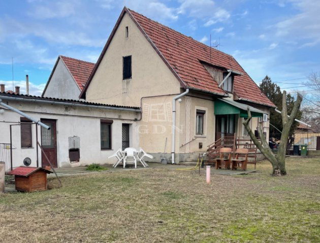 Eladó családi ház, Kisteleken 45 M Ft, 3 szobás