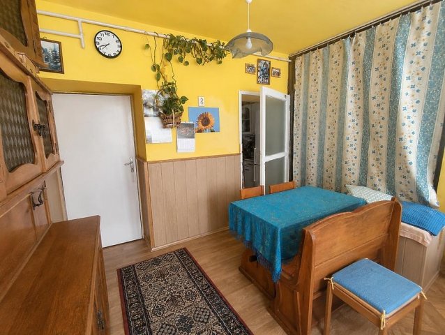 Eladó téglalakás, IV. kerületben, Szent László téren