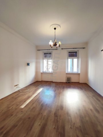 Kiadó téglalakás, albérlet, VII. kerületben, Wesselényi utcában