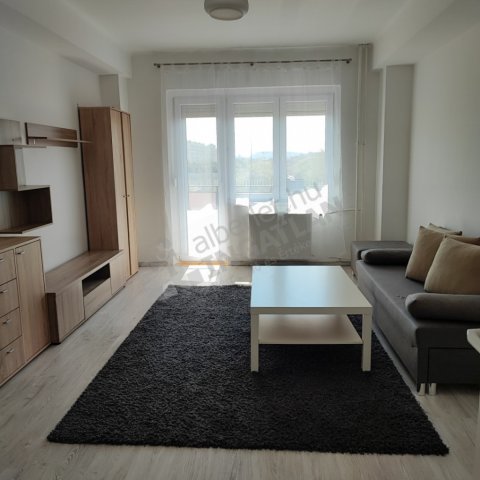 Kiadó téglalakás, albérlet, III. kerületben, Gyenes utcában
