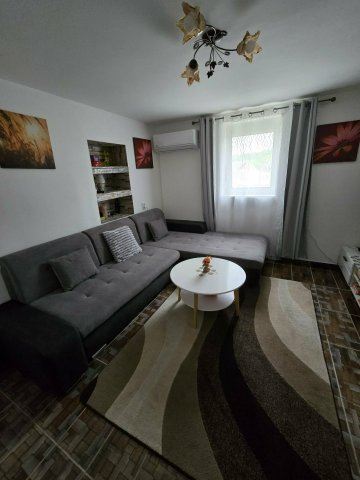 Eladó családi ház, Versegen 32.5 M Ft, 1+1 szobás