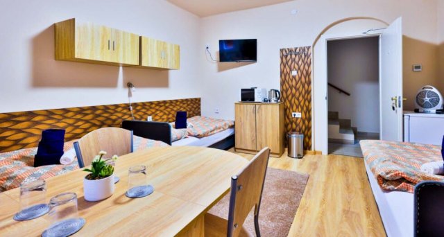 Kiadó családi ház, albérlet, Debrecenben 2000 E Ft / hó