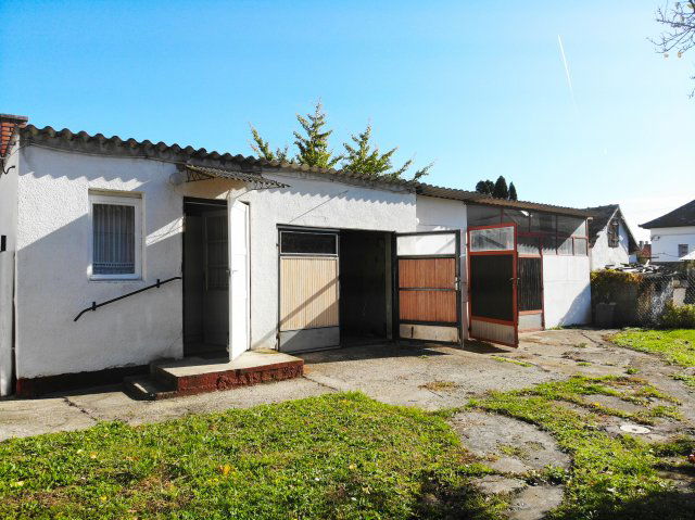 Eladó családi ház, Balatonfenyvesen, Apród utcában 51.999 M Ft