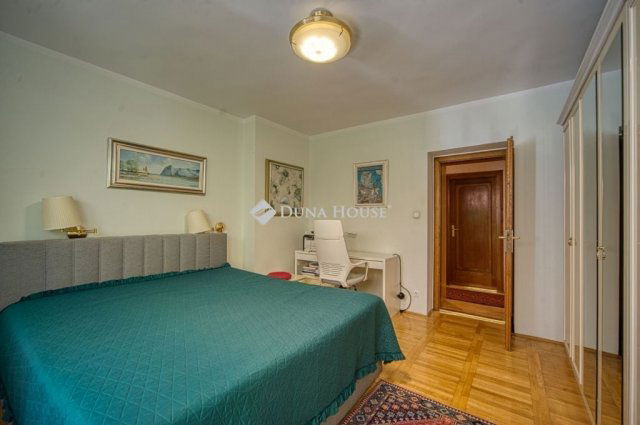 Eladó családi ház, Budapesten, XVIII. kerületben 215.84 M Ft