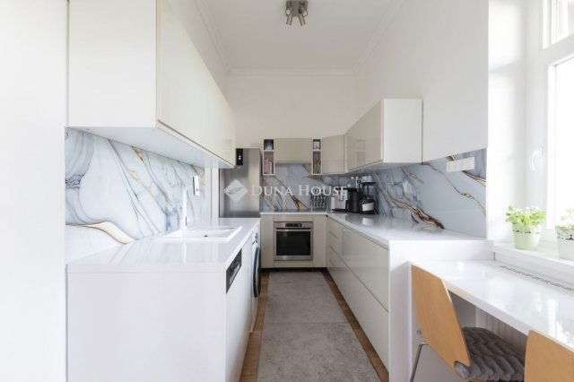 Eladó téglalakás, Budapesten, X. kerületben 165 M Ft, 4 szobás