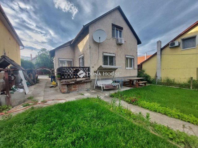 Eladó családi ház, Pomázon 89.5 M Ft, 4 szobás